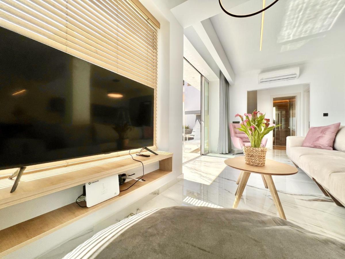 Luxury Villa Barbati Sun With Private Pool By Dadovillas Buitenkant foto